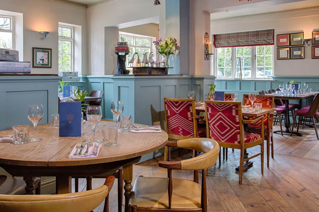 Hotel The Curious Pig In The Parlour Burstow Exterior foto